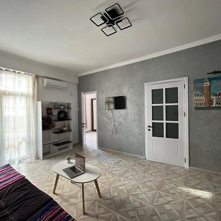 Apartment Sunny Mood Тбілісі Екстер'єр фото