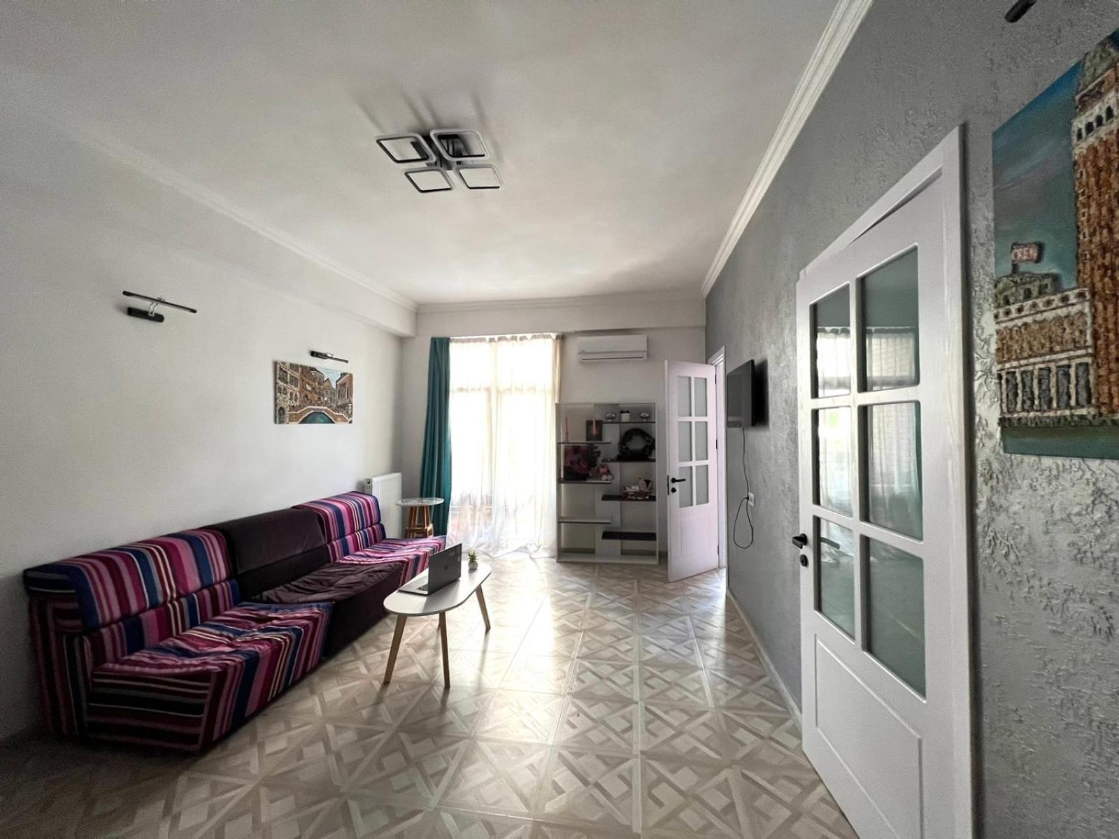 Apartment Sunny Mood Тбілісі Екстер'єр фото